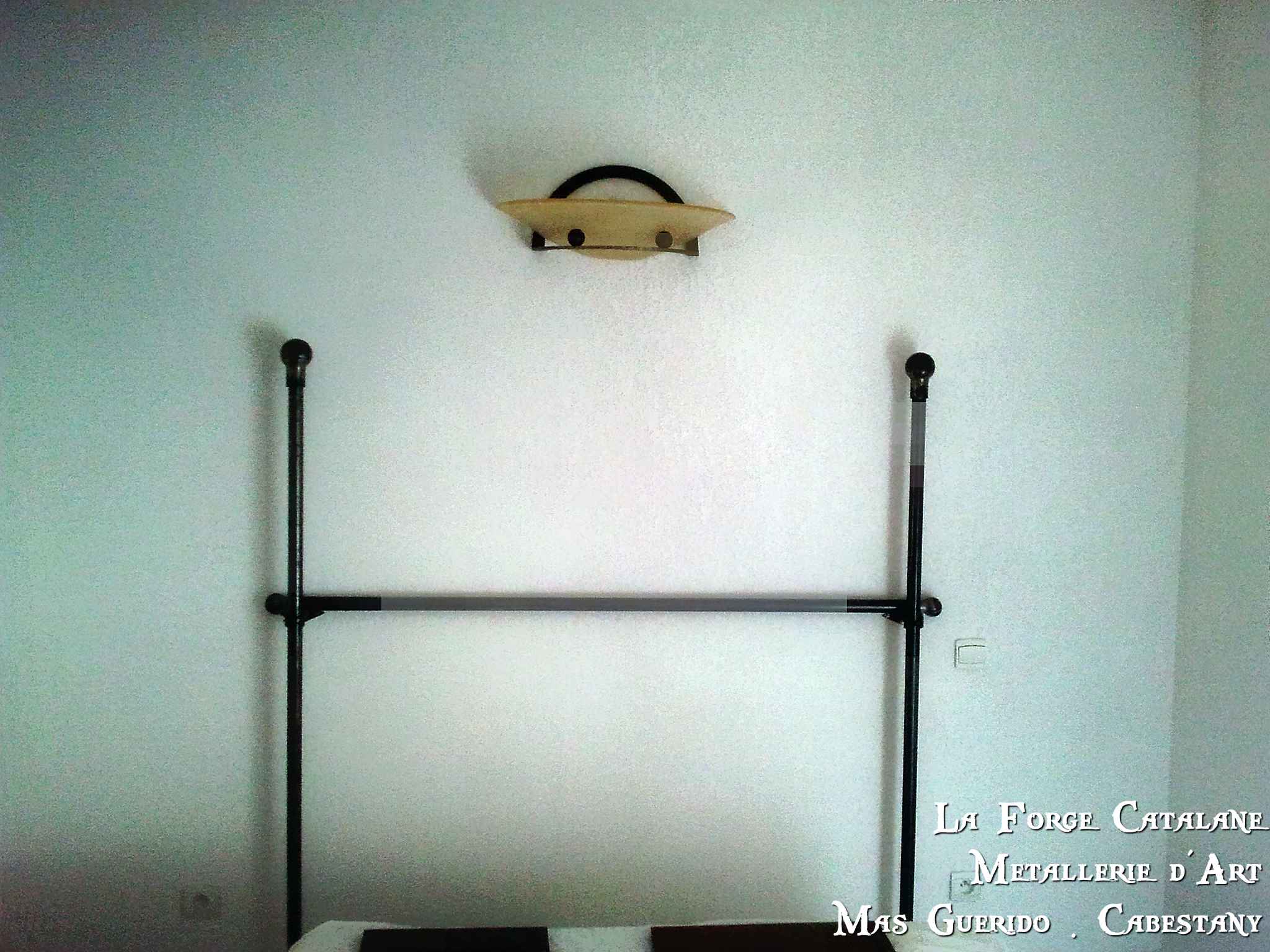 mobilier tete de lit fer Forge Catalane Cabestany.jpg